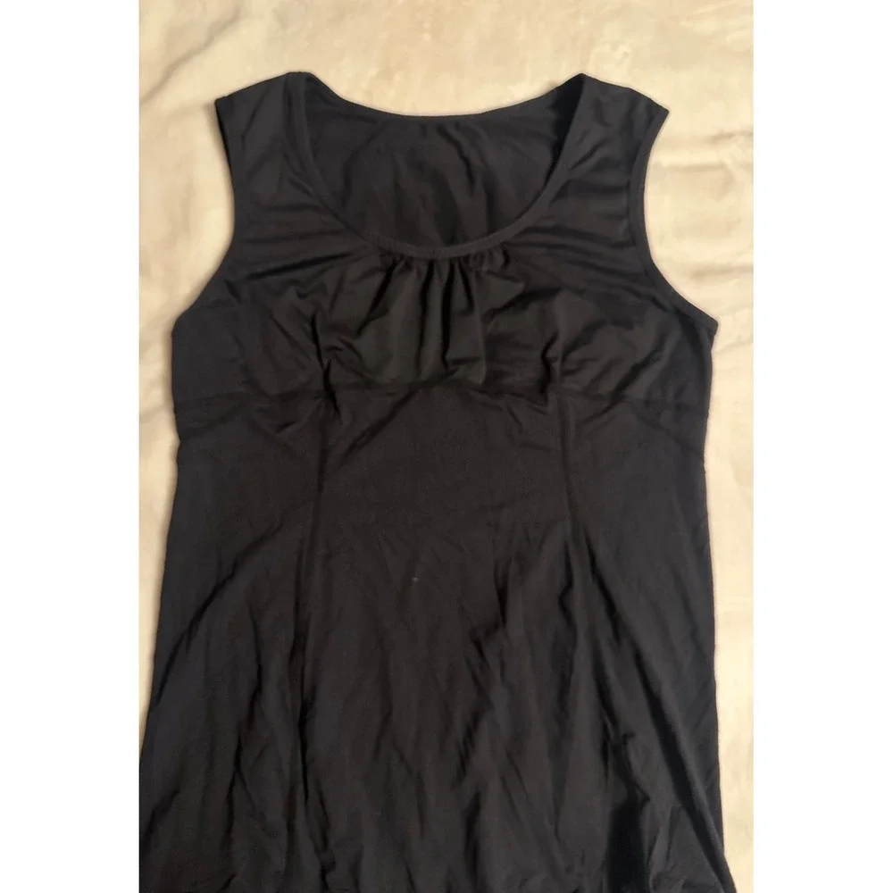 Lululemon Athletica Black Sleeveless Tank Top Cinched Hem Athletic Shirt 8 Mesh